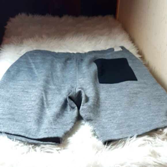 FREE PLANET Mens Sweat Shorts  Gray & Blue New No Tags   ‎ Shorts 40 Wx L 22x11 - Picture 3 of 8